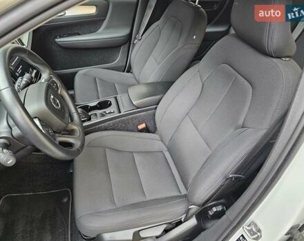Білий Вольво XC40, об'ємом двигуна 1.48 л та пробігом 69 тис. км за 29200 $, фото 41 на Automoto.ua