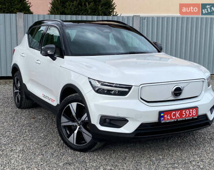 Вольво XC40 2021 в Самборе на Automoto.ua Белый Вольво XC40, объемом двигателя 0 л и пробегом 163 тыс. км за 23999 $, фото 14 на Automoto.ua