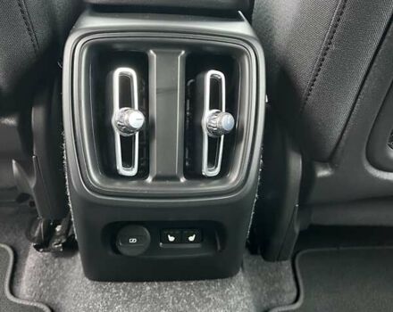 Белый Вольво XC40, объемом двигателя 1.48 л и пробегом 72 тыс. км за 28500 $, фото 8 на Automoto.ua