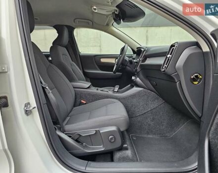 Білий Вольво XC40, об'ємом двигуна 1.48 л та пробігом 69 тис. км за 29200 $, фото 59 на Automoto.ua