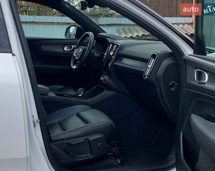Вольво XC40 2021 в Самборе на Automoto.ua Белый Вольво XC40, объемом двигателя 0 л и пробегом 163 тыс. км за 23999 $, фото 73 на Automoto.ua