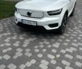 Белый Вольво XC40, объемом двигателя 0 л и пробегом 37 тыс. км за 37400 $, фото 1 на Automoto.ua