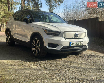 Білий Вольво XC40, об'ємом двигуна 0 л та пробігом 21 тис. км за 29000 $, фото 2 на Automoto.ua
