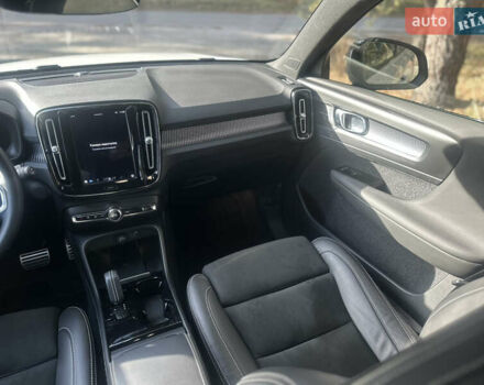Білий Вольво XC40, об'ємом двигуна 0 л та пробігом 21 тис. км за 29000 $, фото 14 на Automoto.ua