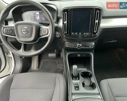 Белый Вольво XC40, объемом двигателя 1.48 л и пробегом 72 тыс. км за 28500 $, фото 9 на Automoto.ua