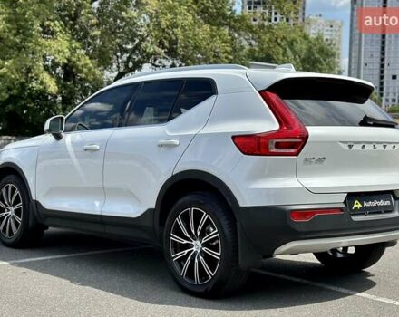 Білий Вольво XC40, об'ємом двигуна 1.97 л та пробігом 36 тис. км за 25999 $, фото 11 на Automoto.ua