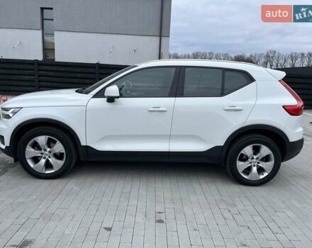 Белый Вольво XC40, объемом двигателя 1.48 л и пробегом 72 тыс. км за 28500 $, фото 5 на Automoto.ua
