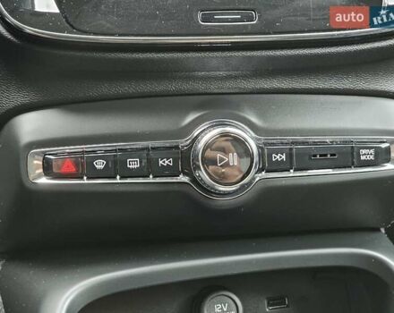 Білий Вольво XC40, об'ємом двигуна 1.48 л та пробігом 69 тис. км за 29200 $, фото 54 на Automoto.ua