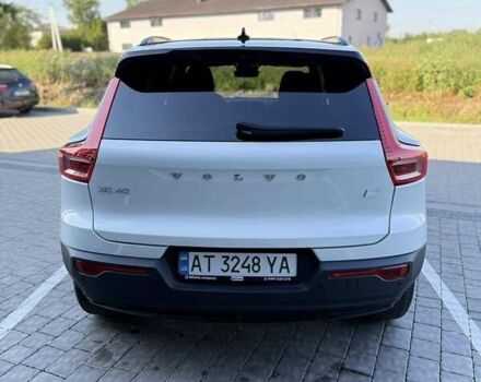 Білий Вольво XC40, об'ємом двигуна 0 л та пробігом 57 тис. км за 28500 $, фото 2 на Automoto.ua