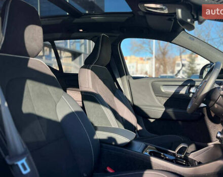 Белый Вольво XC40, объемом двигателя 0 л и пробегом 48 тыс. км за 30500 $, фото 19 на Automoto.ua
