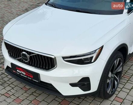 Белый Вольво XC40, объемом двигателя 2 л и пробегом 3 тыс. км за 38799 $, фото 11 на Automoto.ua