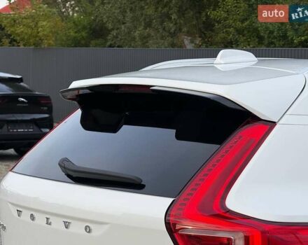 Белый Вольво XC40, объемом двигателя 2 л и пробегом 3 тыс. км за 38799 $, фото 31 на Automoto.ua