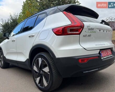 Белый Вольво XC40, объемом двигателя 0 л и пробегом 47 тыс. км за 26499 $, фото 11 на Automoto.ua