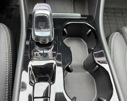 Белый Вольво XC40, объемом двигателя 1.97 л и пробегом 2 тыс. км за 42633 $, фото 24 на Automoto.ua