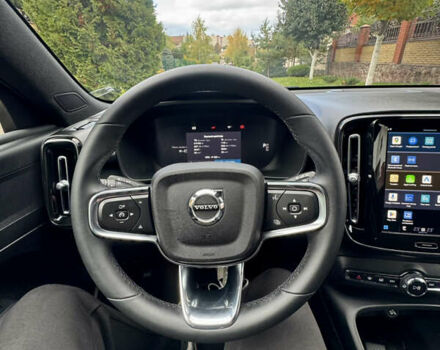 Белый Вольво XC40, объемом двигателя 0 л и пробегом 47 тыс. км за 26499 $, фото 24 на Automoto.ua