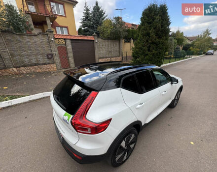 Белый Вольво XC40, объемом двигателя 0 л и пробегом 47 тыс. км за 26499 $, фото 15 на Automoto.ua