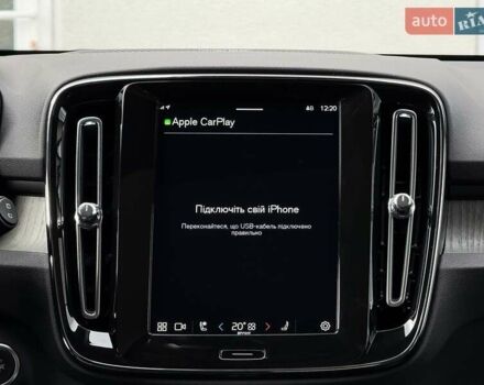 Белый Вольво XC40, объемом двигателя 2 л и пробегом 3 тыс. км за 38799 $, фото 92 на Automoto.ua