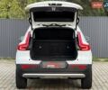 Белый Вольво XC40, объемом двигателя 2 л и пробегом 3 тыс. км за 38799 $, фото 68 на Automoto.ua