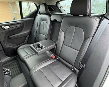 Белый Вольво XC40, объемом двигателя 1.97 л и пробегом 2 тыс. км за 42633 $, фото 13 на Automoto.ua