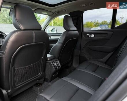 Белый Вольво XC40, объемом двигателя 2 л и пробегом 3 тыс. км за 38799 $, фото 66 на Automoto.ua