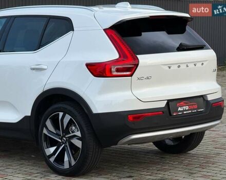 Белый Вольво XC40, объемом двигателя 2 л и пробегом 3 тыс. км за 38799 $, фото 22 на Automoto.ua