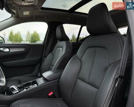 Белый Вольво XC40, объемом двигателя 2 л и пробегом 3 тыс. км за 38799 $, фото 39 на Automoto.ua