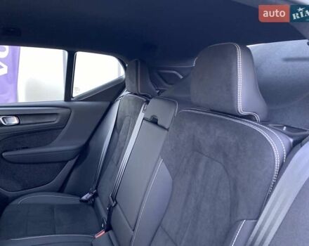 Білий Вольво XC40, об'ємом двигуна 1.97 л та пробігом 1 тис. км за 45788 $, фото 32 на Automoto.ua