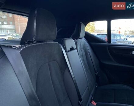 Білий Вольво XC40, об'ємом двигуна 1.97 л та пробігом 1 тис. км за 45788 $, фото 26 на Automoto.ua