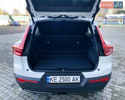 Білий Вольво XC40, об'ємом двигуна 1.97 л та пробігом 1 тис. км за 45788 $, фото 14 на Automoto.ua