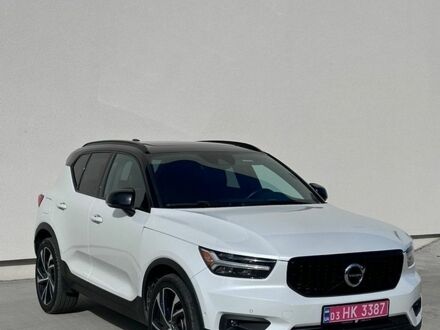Білий Вольво XC40, об'ємом двигуна 1.97 л та пробігом 165 тис. км за 22999 $, фото 1 на Automoto.ua