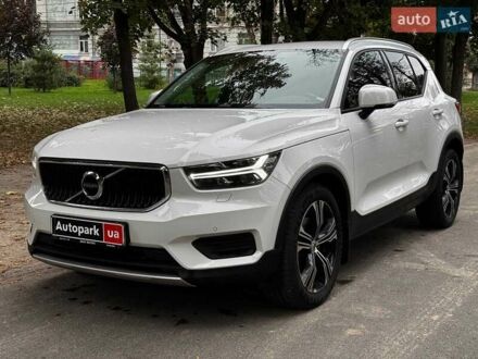 Вольво XC40 2018 в Киеве на Automoto.ua Белый Вольво XC40, объемом двигателя 2 л и пробегом 152 тыс. км за 26490 $, фото 1 на Automoto.ua
