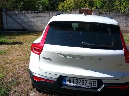 Вольво XC40 2018 в Арцизе на Automoto.ua Белый Вольво XC40, объемом двигателя 2 л и пробегом 303 тыс. км за 20000 $, фото 1 на Automoto.ua
