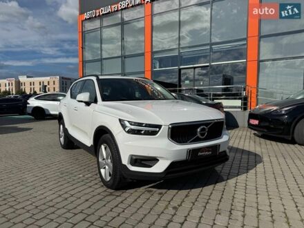 Белый Вольво XC40, объемом двигателя 1.97 л и пробегом 253 тыс. км за 19999 $, фото 1 на Automoto.ua