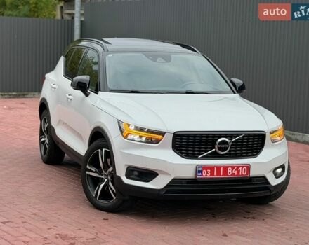 Белый Вольво XC40, объемом двигателя 2 л и пробегом 190 тыс. км за 24500 $, фото 1 на Automoto.ua