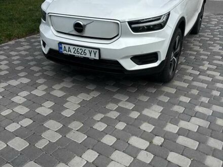 Вольво XC40 2021 в Черкассах на Automoto.ua Белый Вольво XC40, объемом двигателя 0 л и пробегом 37 тыс. км за 37400 $, фото 1 на Automoto.ua