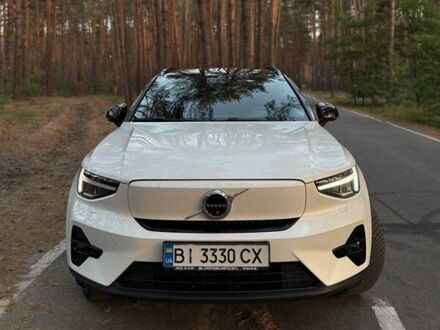 Белый Вольво XC40, объемом двигателя 0 л и пробегом 32 тыс. км за 41000 $, фото 1 на Automoto.ua