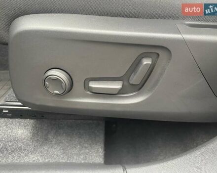 Бежевий Вольво XC40, об'ємом двигуна 1.97 л та пробігом 22 тис. км за 46020 $, фото 16 на Automoto.ua