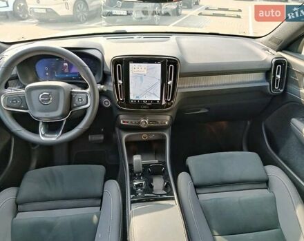 Бежевий Вольво XC40, об'ємом двигуна 1.97 л та пробігом 4 тис. км за 45800 $, фото 12 на Automoto.ua