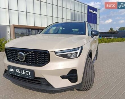 Бежевий Вольво XC40, об'ємом двигуна 1.97 л та пробігом 4 тис. км за 45800 $, фото 3 на Automoto.ua