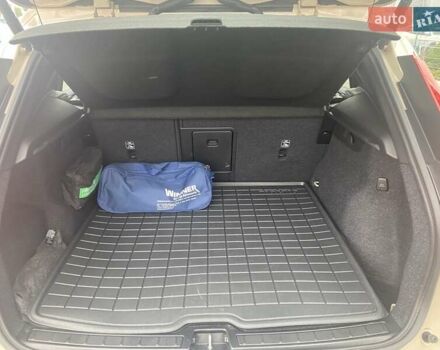 Бежевий Вольво XC40, об'ємом двигуна 1.97 л та пробігом 22 тис. км за 46020 $, фото 10 на Automoto.ua