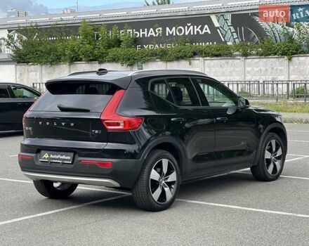 Черный Вольво XC40, объемом двигателя 1.97 л и пробегом 213 тыс. км за 21999 $, фото 4 на Automoto.ua