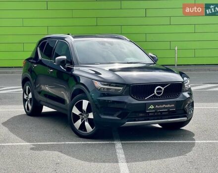 Черный Вольво XC40, объемом двигателя 1.97 л и пробегом 213 тыс. км за 21999 $, фото 1 на Automoto.ua