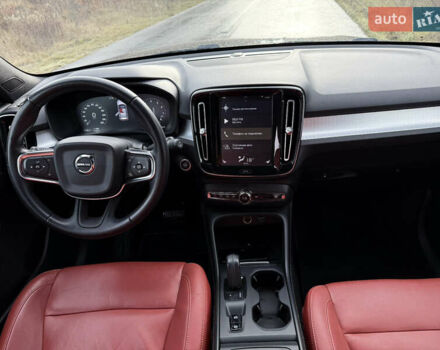 Черный Вольво XC40, объемом двигателя 2 л и пробегом 111 тыс. км за 22000 $, фото 14 на Automoto.ua