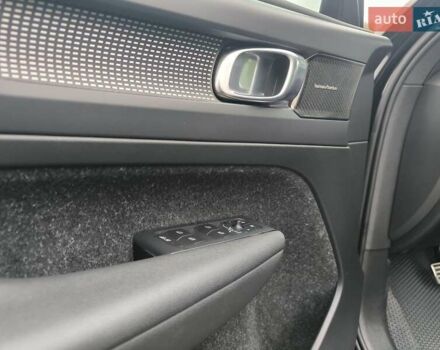 Черный Вольво XC40, объемом двигателя 1.97 л и пробегом 108 тыс. км за 28900 $, фото 25 на Automoto.ua