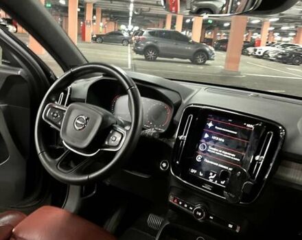 Черный Вольво XC40, объемом двигателя 1.97 л и пробегом 148 тыс. км за 23900 $, фото 38 на Automoto.ua