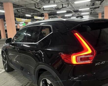 Черный Вольво XC40, объемом двигателя 1.97 л и пробегом 148 тыс. км за 23900 $, фото 10 на Automoto.ua