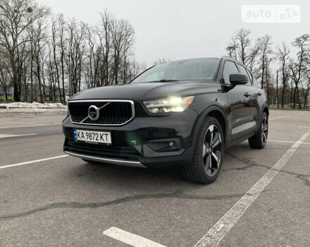 Чорний Вольво XC40, об'ємом двигуна 1.97 л та пробігом 59 тис. км за 28000 $, фото 8 на Automoto.ua