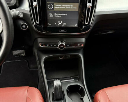 Черный Вольво XC40, объемом двигателя 2 л и пробегом 111 тыс. км за 22000 $, фото 17 на Automoto.ua