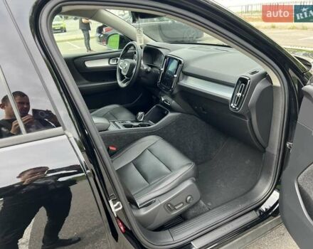 Черный Вольво XC40, объемом двигателя 1.97 л и пробегом 213 тыс. км за 21999 $, фото 33 на Automoto.ua