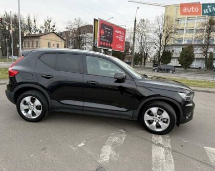 Черный Вольво XC40, объемом двигателя 1.97 л и пробегом 78 тыс. км за 27100 $, фото 3 на Automoto.ua